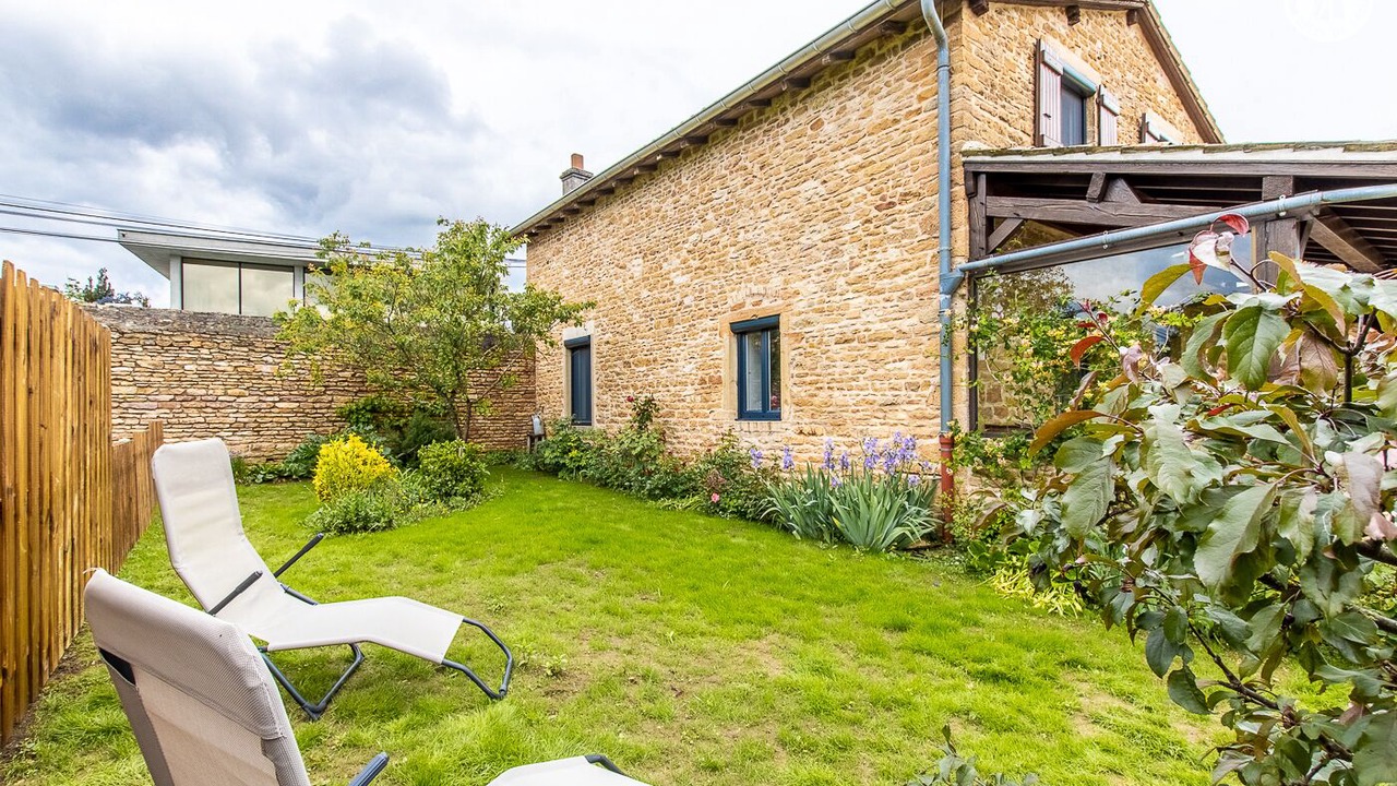 Photo of Outdoor in Charnay-les-Macon
