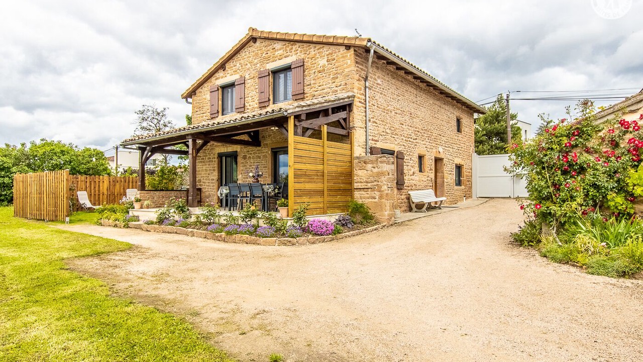 Photo of Outdoor in Charnay-les-Macon