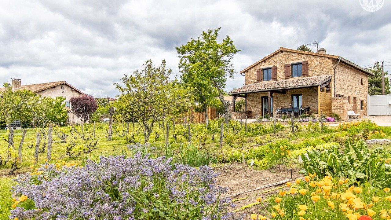 Photo of Outdoor in Charnay-les-Macon