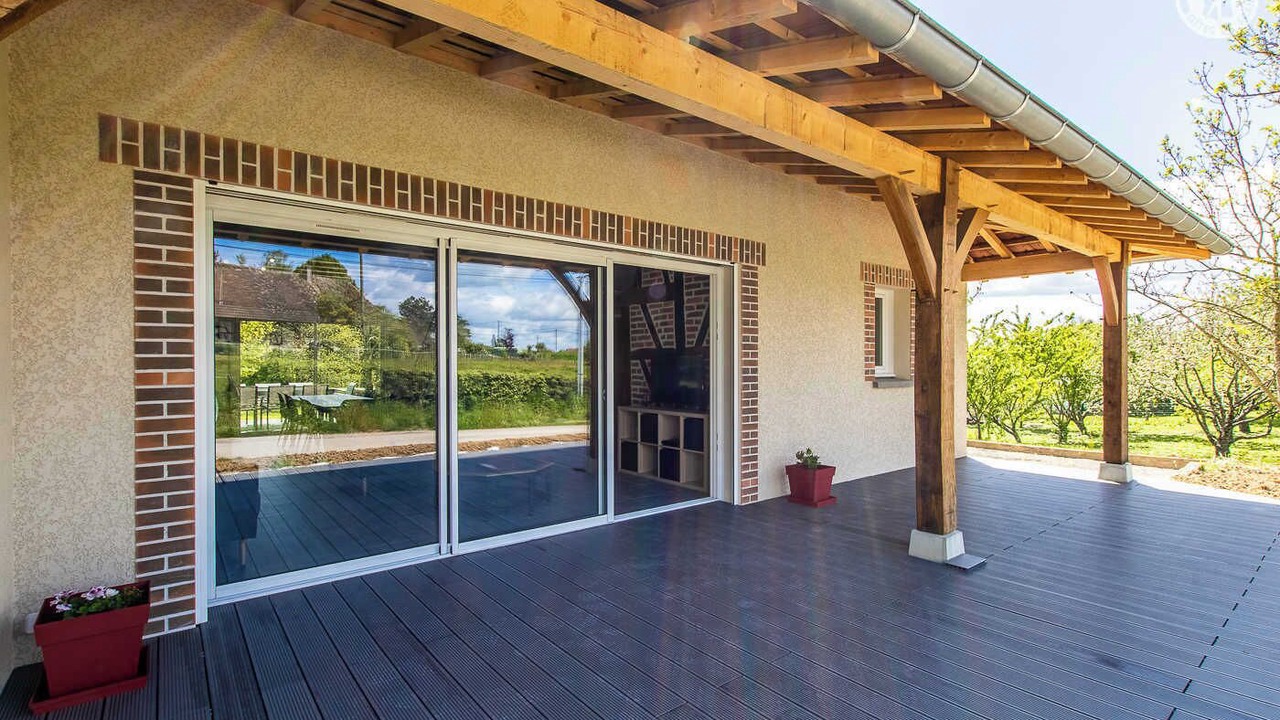 Photo of Patio Balcony in Saint Usuge