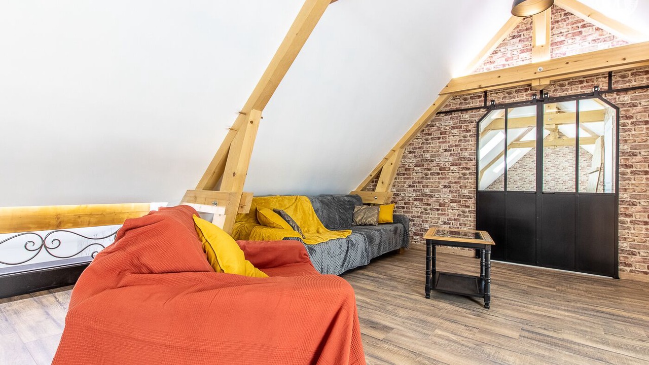 Photo of Livingroom in Saint Usuge