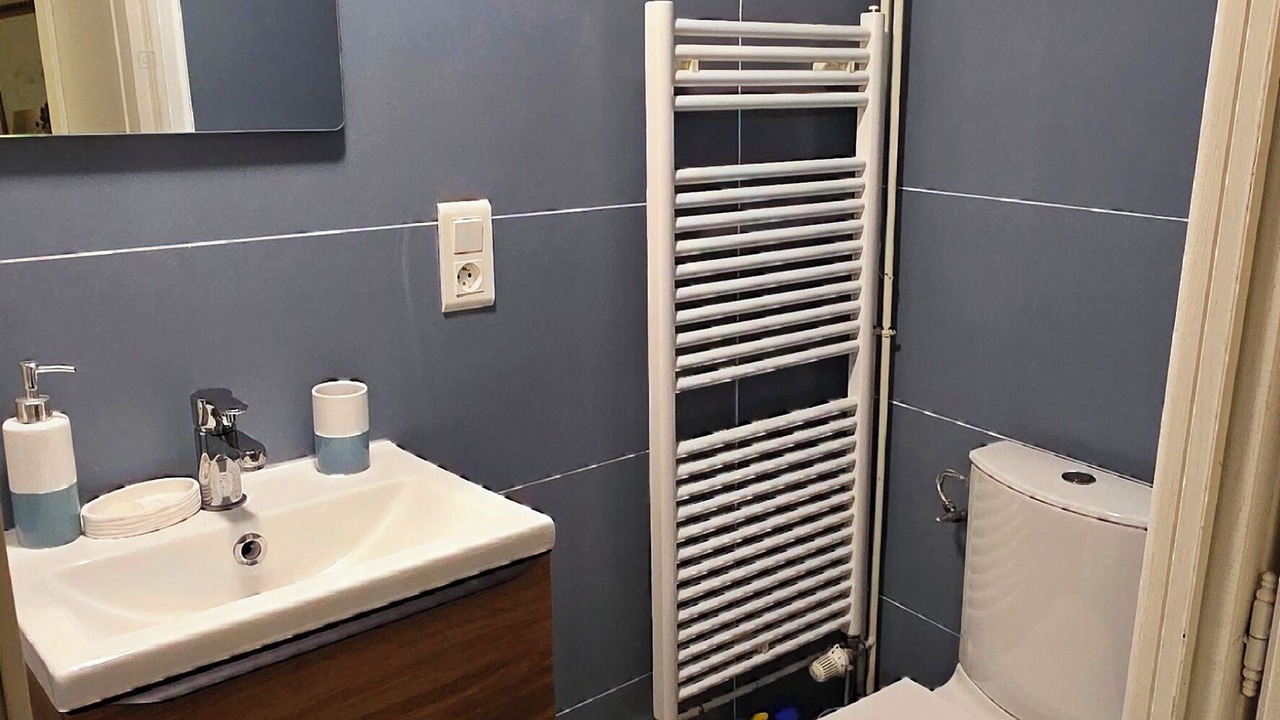 Photo of Bathroom in Neussargues en Pinatelle