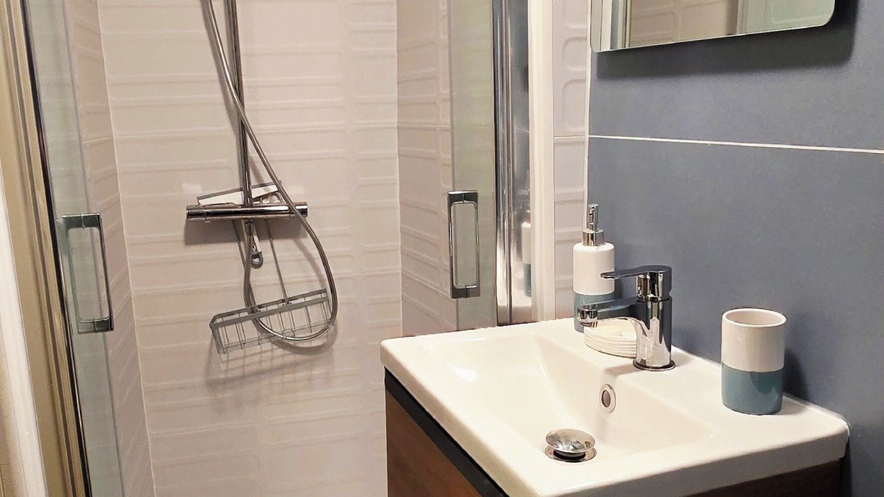 Photo of Bathroom in Neussargues en Pinatelle