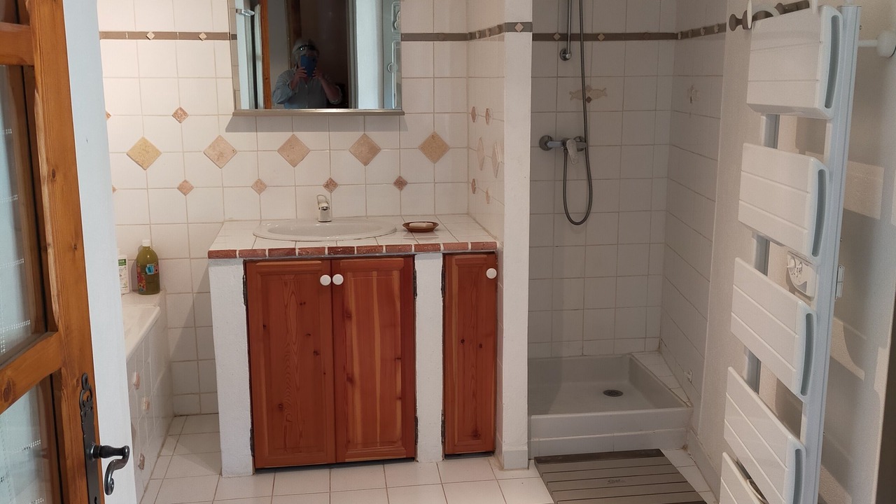 Photo of Bathroom in Saint-Andre-de-Rosans