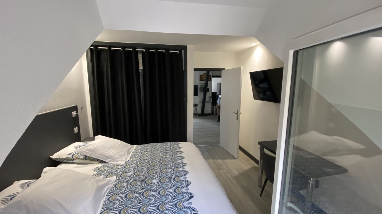 Photo of Bedroom in Contrexeville