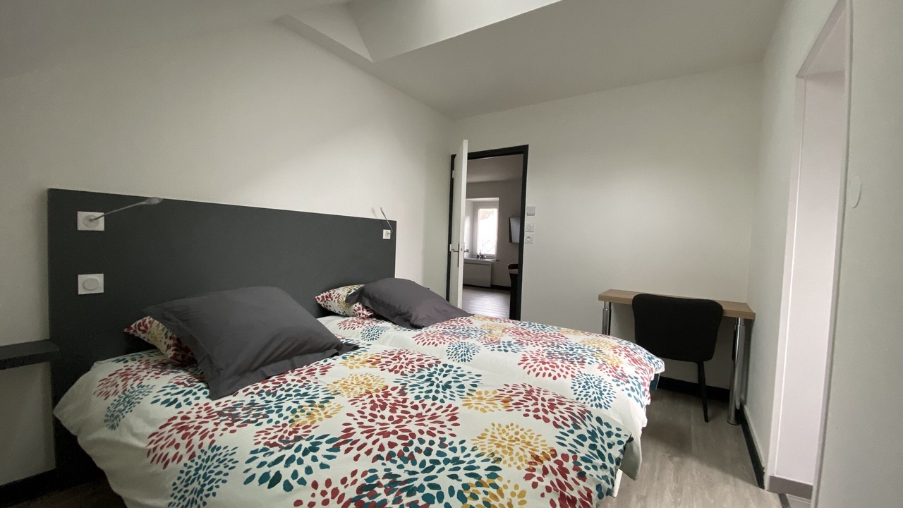 Photo of Bedroom in Contrexeville