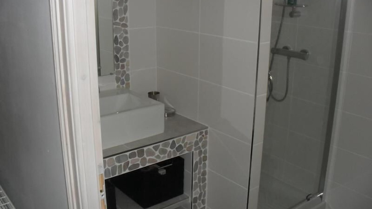 Photo of Bathroom in Saint-Germain