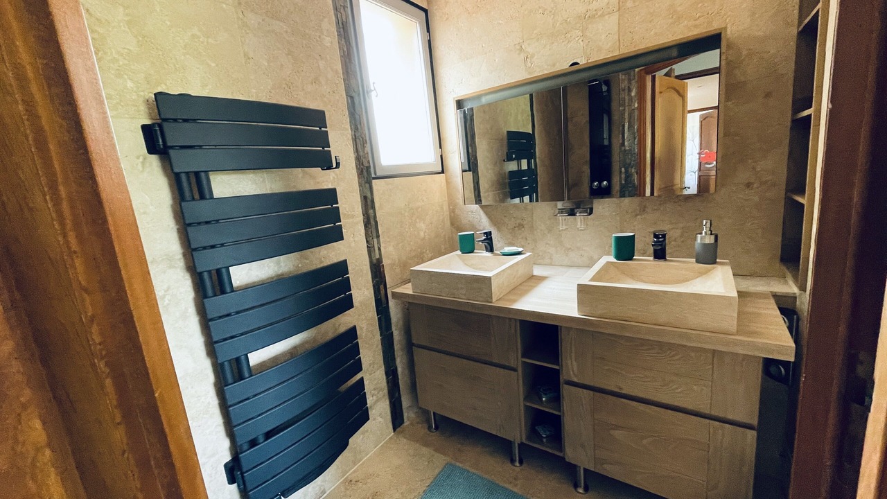 Photo of Bathroom in Malemort-du-Comtat