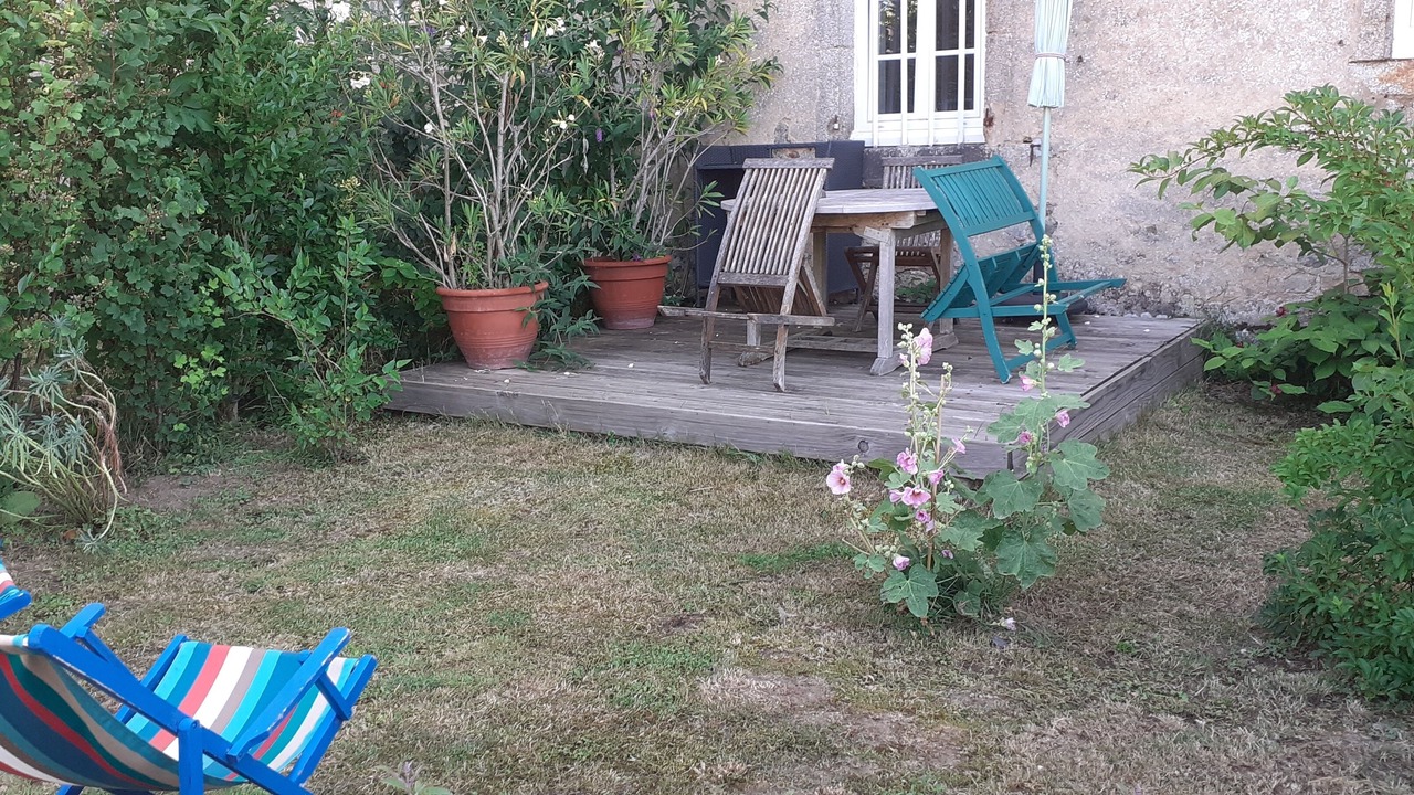 Photo of Patio Balcony in Chateau-Chinon