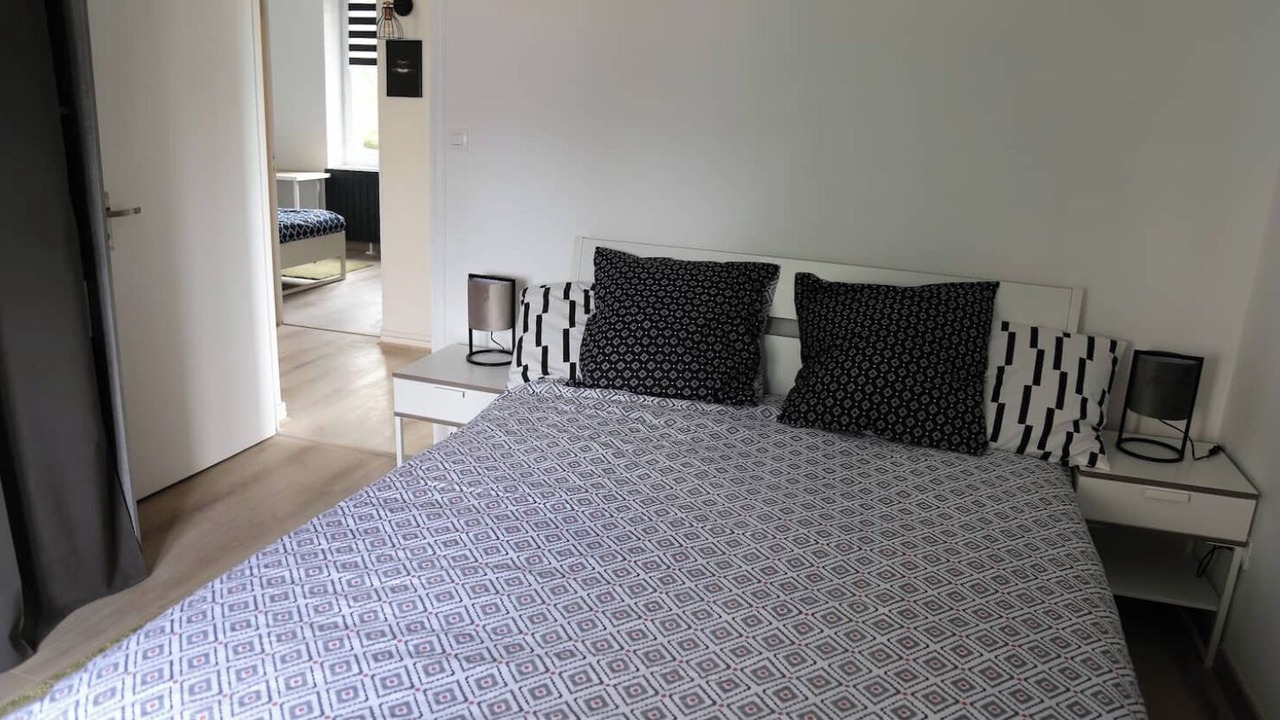 Photo of Bedroom in Valence
