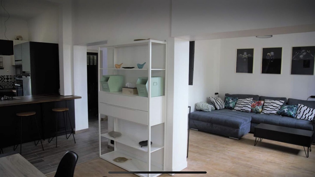 Photo of Livingroom in Valence