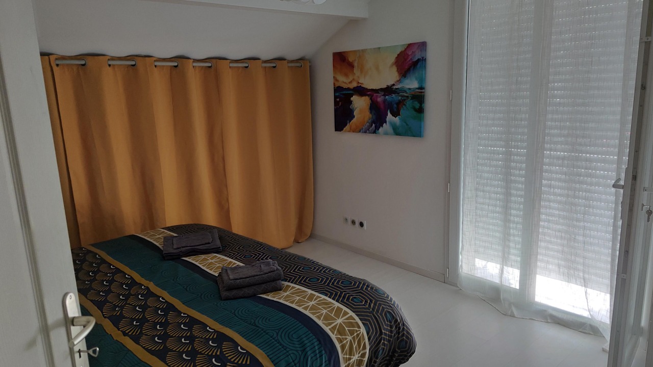 Photo of Bedroom in Brenthonne
