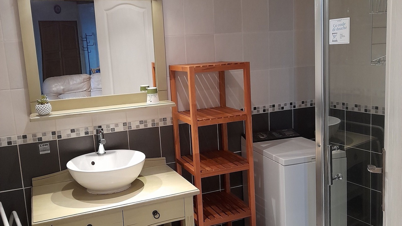 Photo of Bathroom in Rochepaule