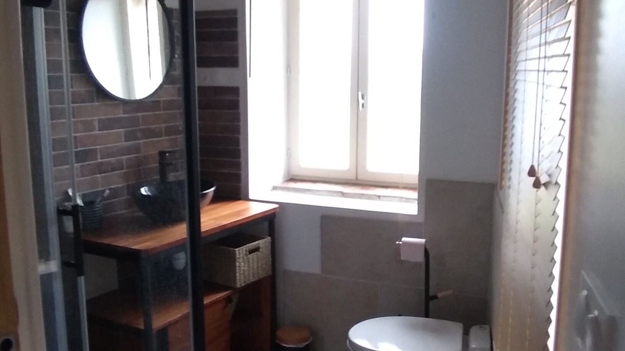 Photo of Bathroom in Francillon-sur-Roubion