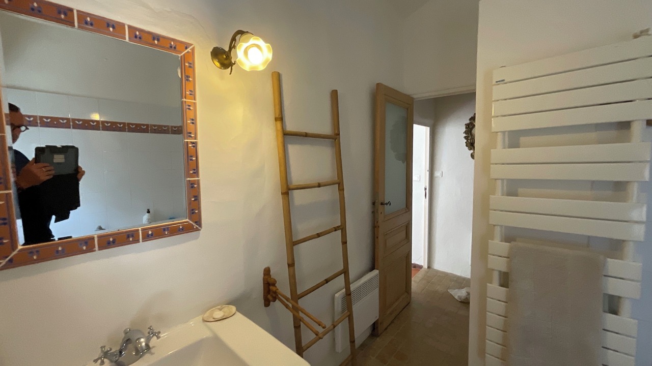 Photo of Bathroom in Puymeras