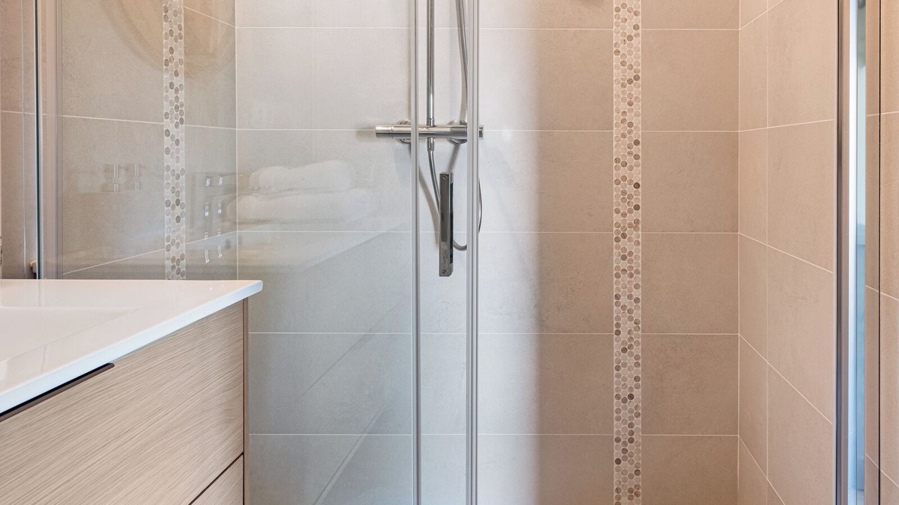 Photo of Bathroom in Jongieux