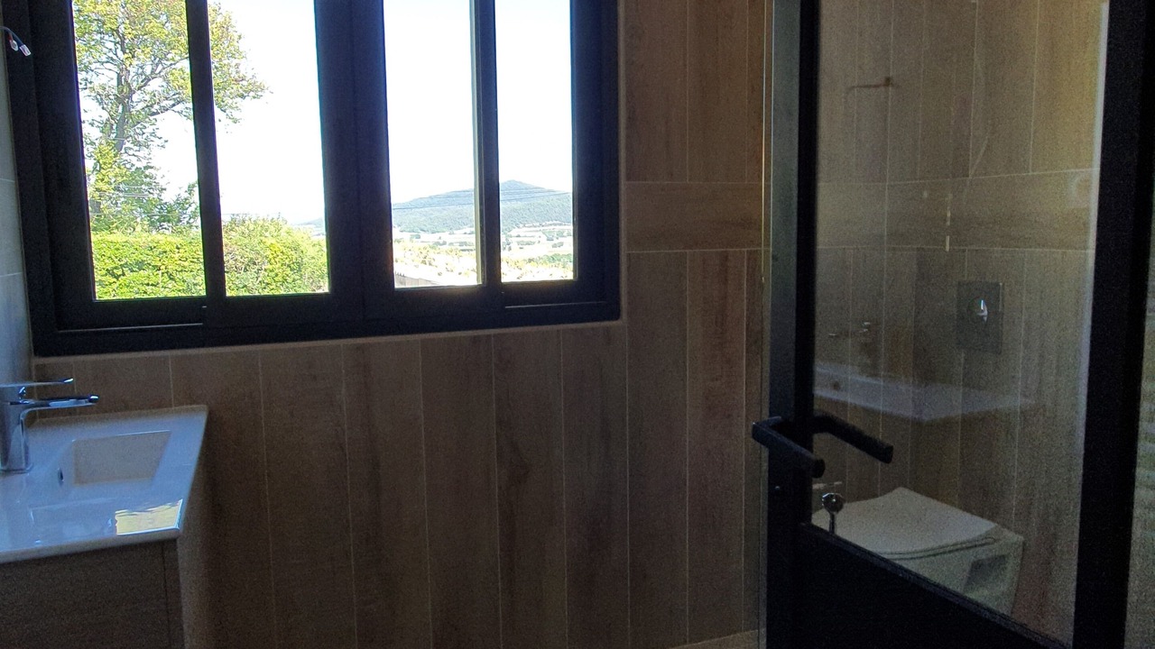 Photo of Bathroom in Rasteau