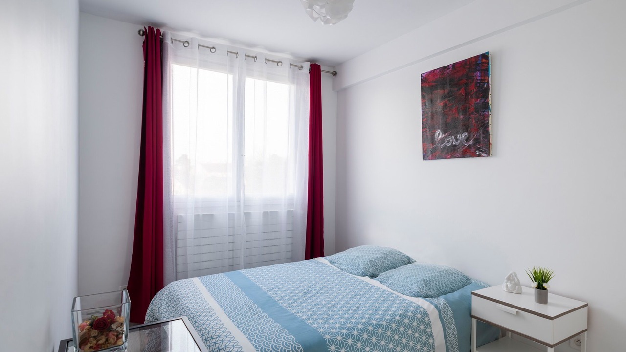Photo of Bedroom in Savigny-sur-Orge