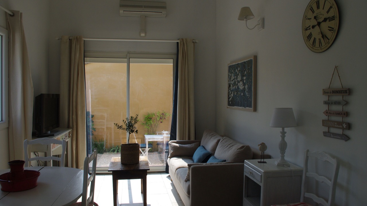 Photo of Livingroom in Mazan