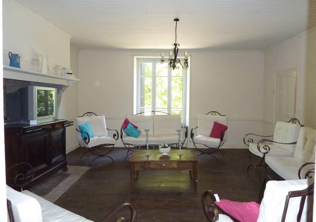 Photo of Livingroom in Florentin-la-Capelle