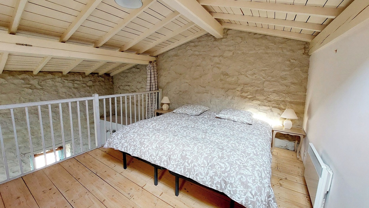Photo of Bedroom in Condat-les-Montboissier