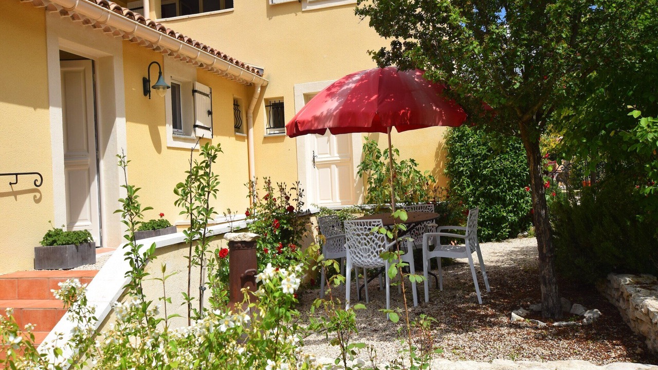 Photo of Patio Balcony in Montbrun-les-Bains