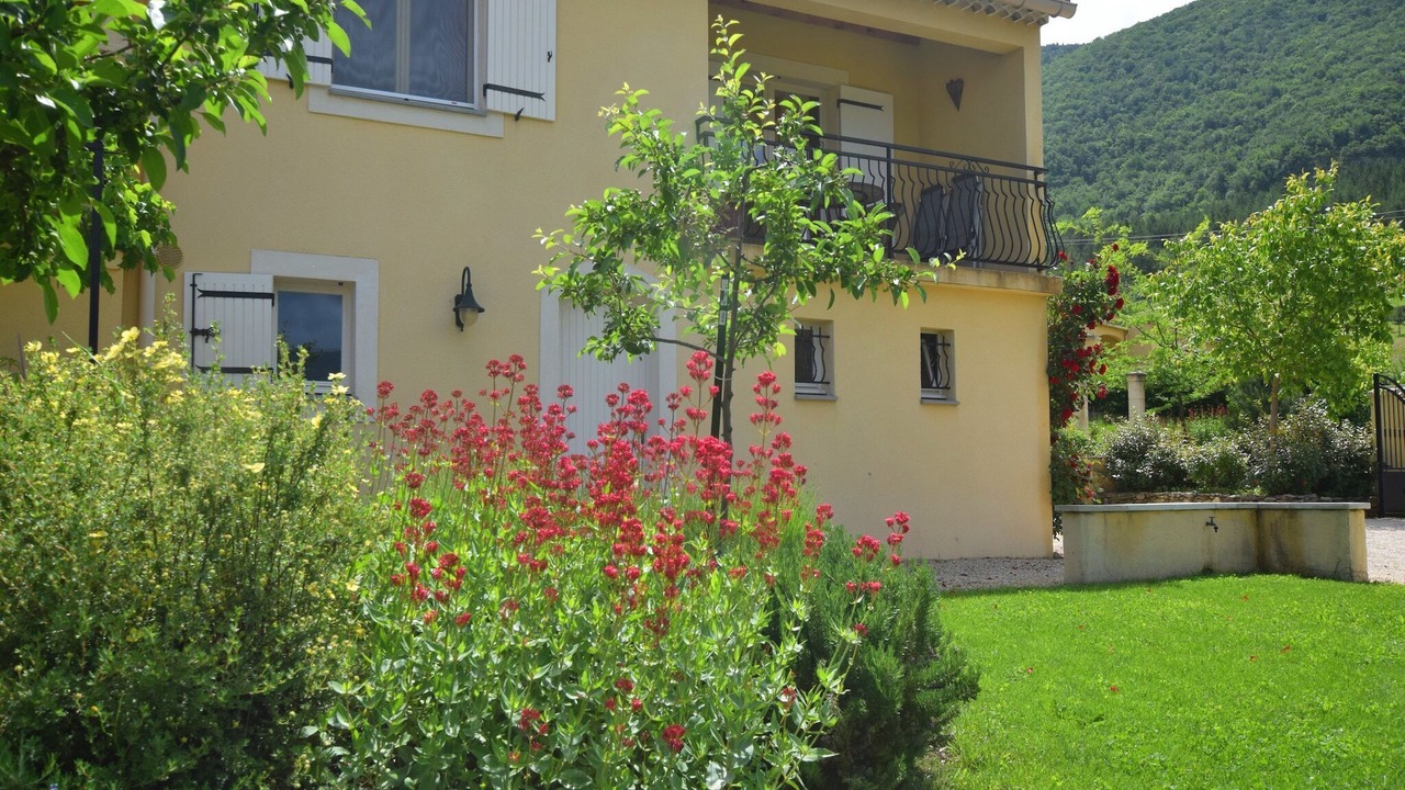 Photo of Patio Balcony in Montbrun-les-Bains