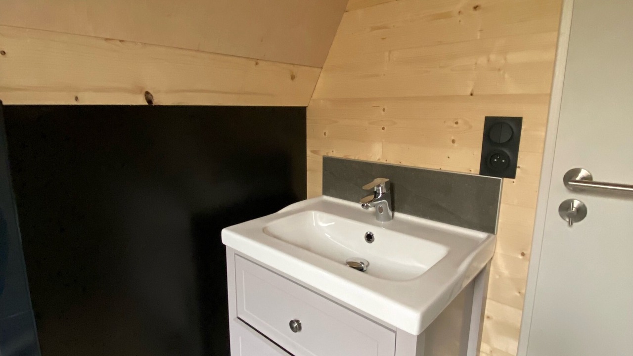 Photo of Bathroom in Loray