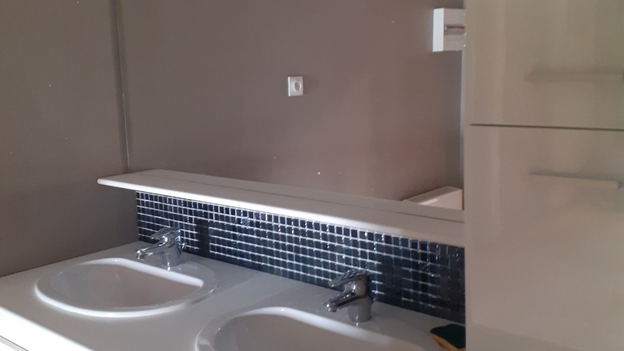 Photo of Bathroom in Escles