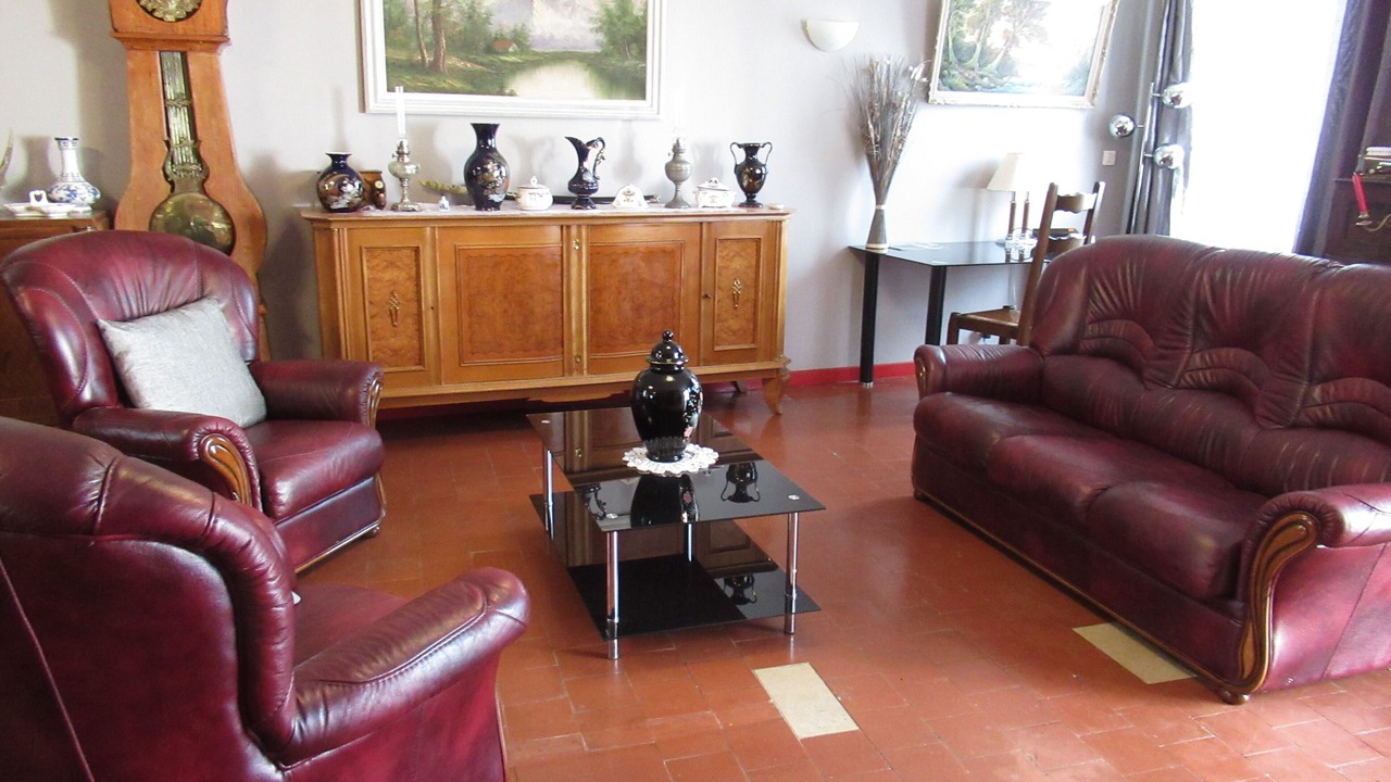 Photo of Livingroom in Narcy
