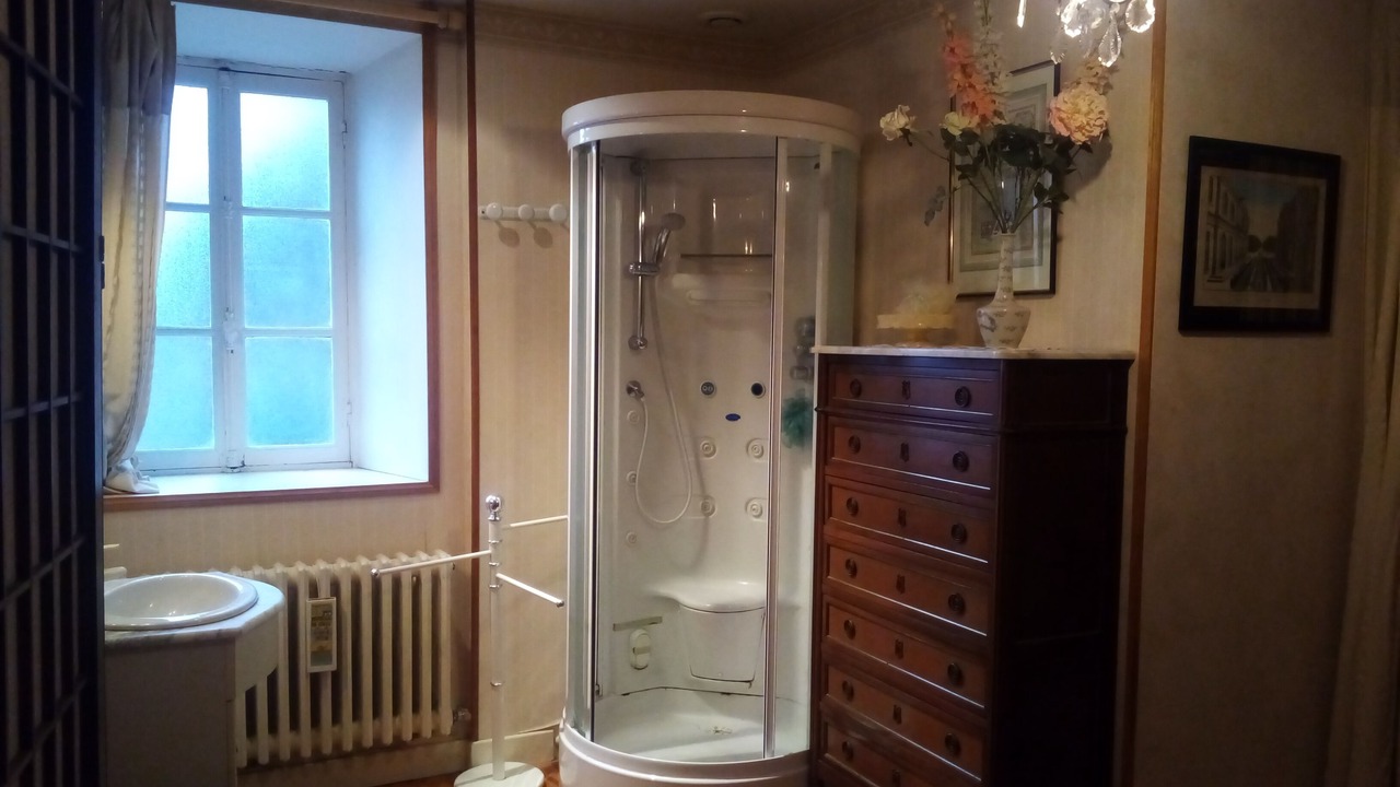 Photo of Bathroom in Saint-Bonnet-le-Chastel
