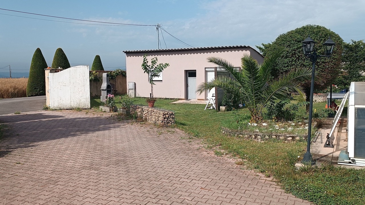 Photo of Outdoor in Anneyron