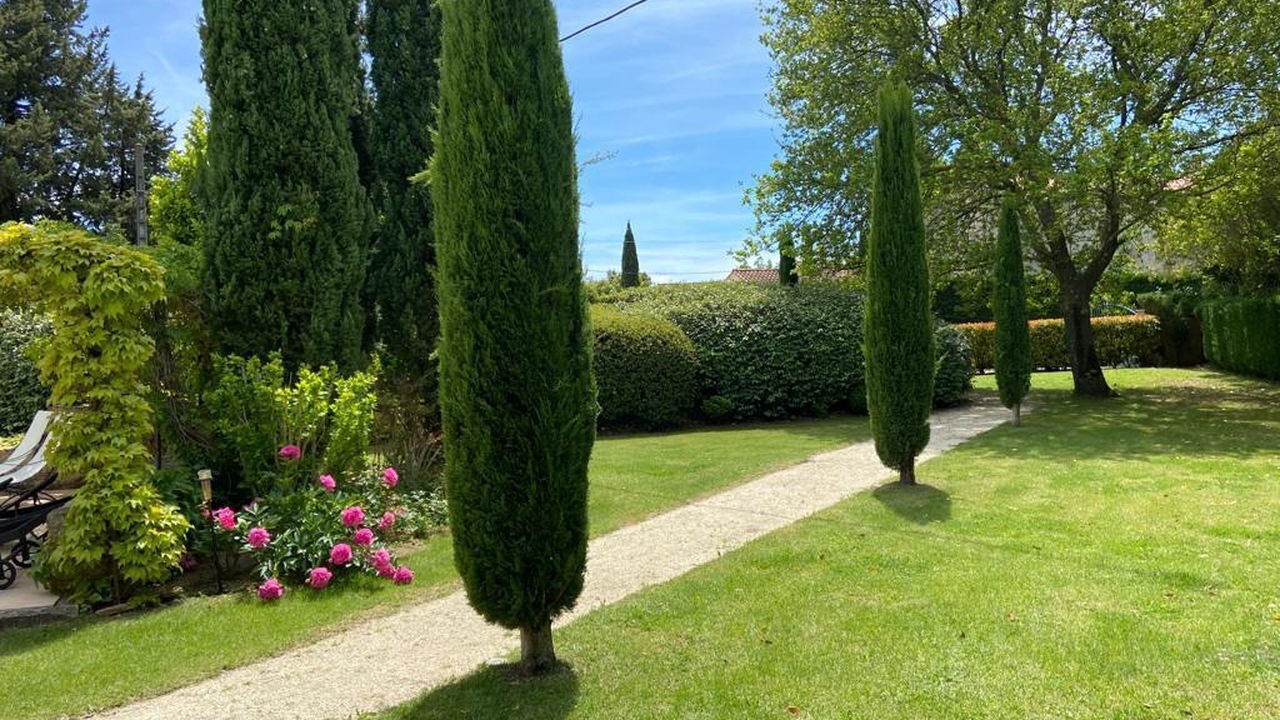 Photo of Outdoor in Aubignan