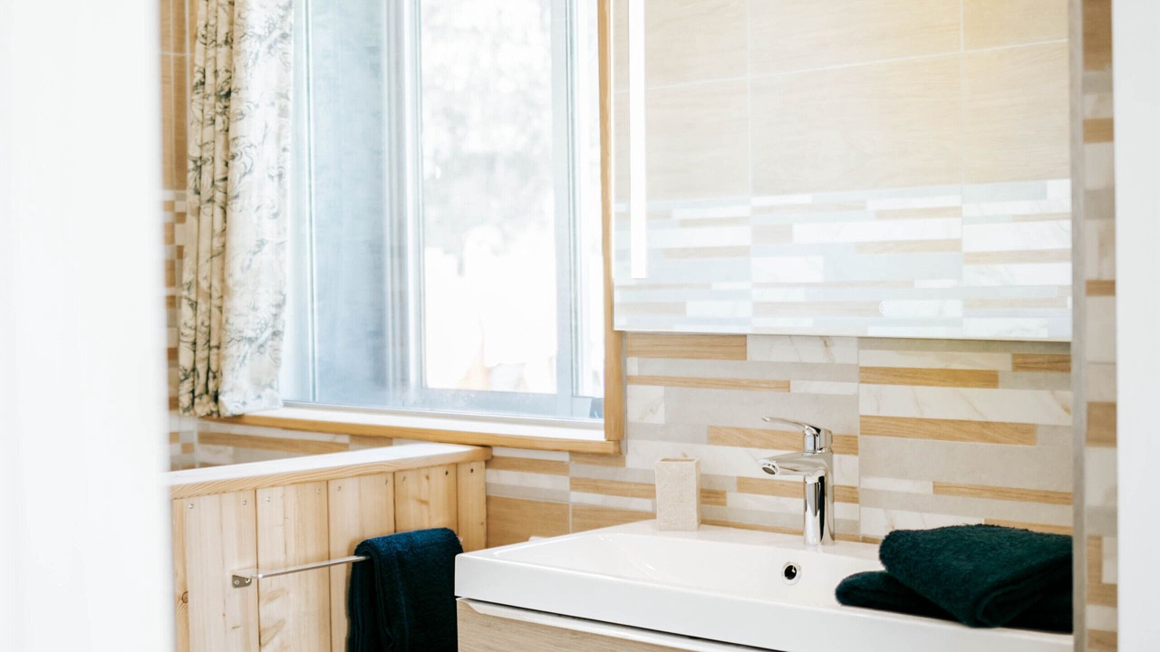 Photo of Bathroom in Charmes-sur-Rhone