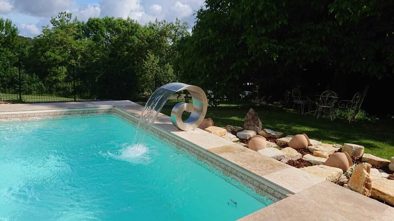Photo of Outdoor in Thedirac