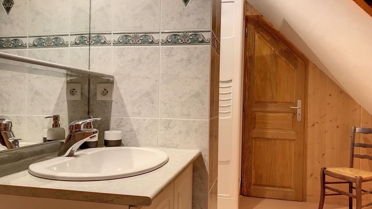 Photo of Bathroom in Voiteur