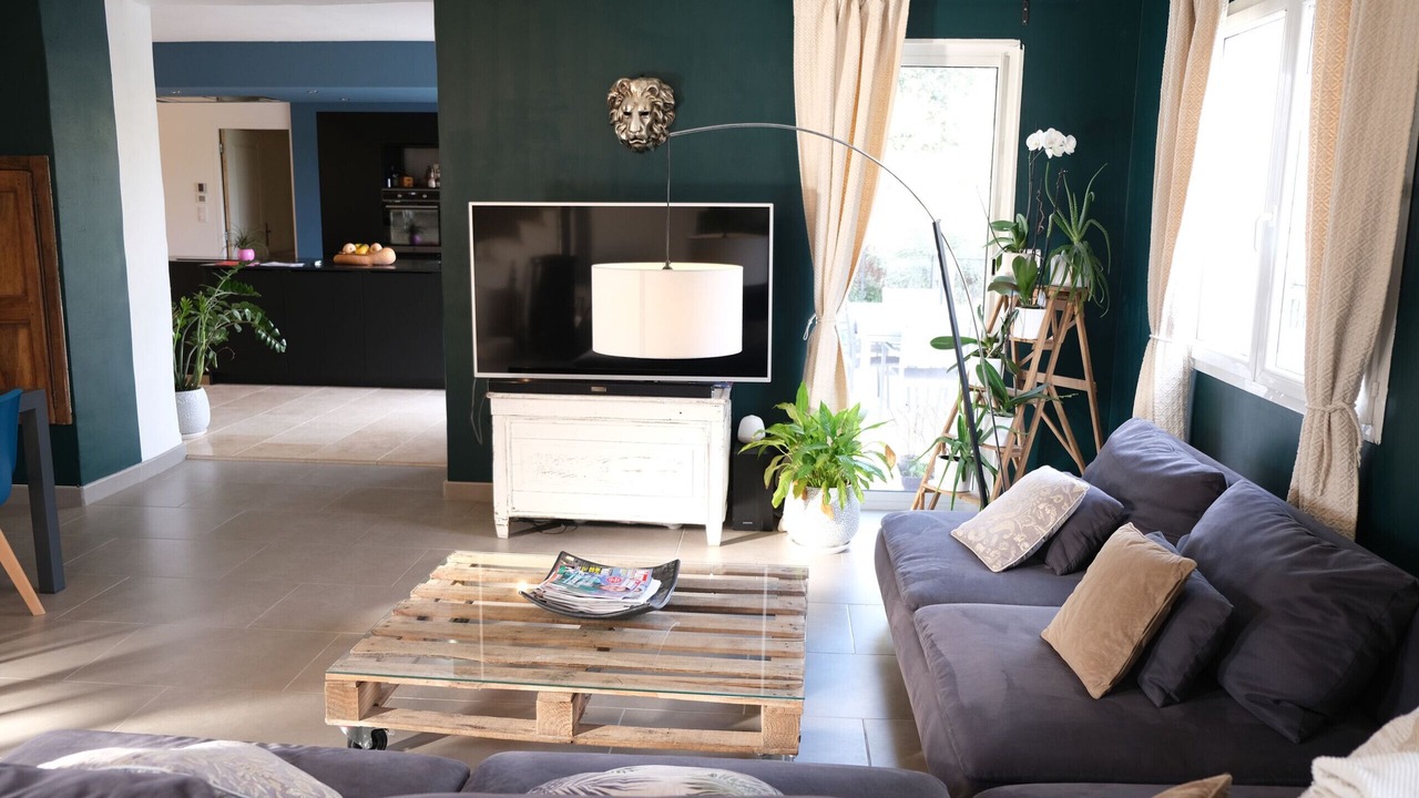 Photo of Livingroom in Puget