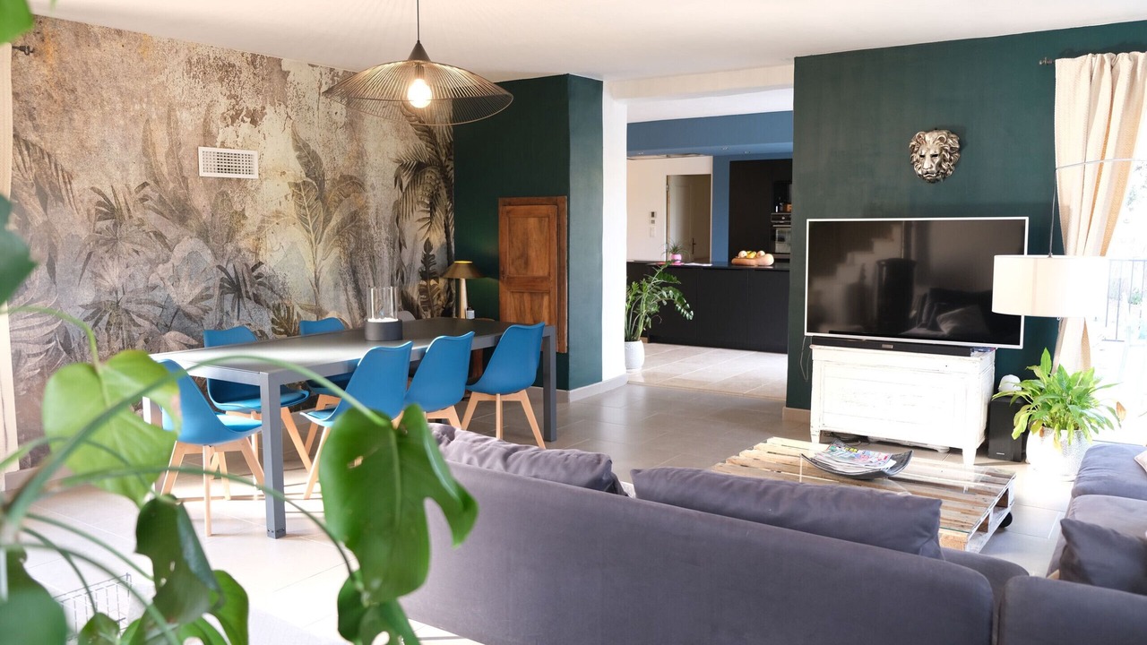 Photo of Livingroom in Puget