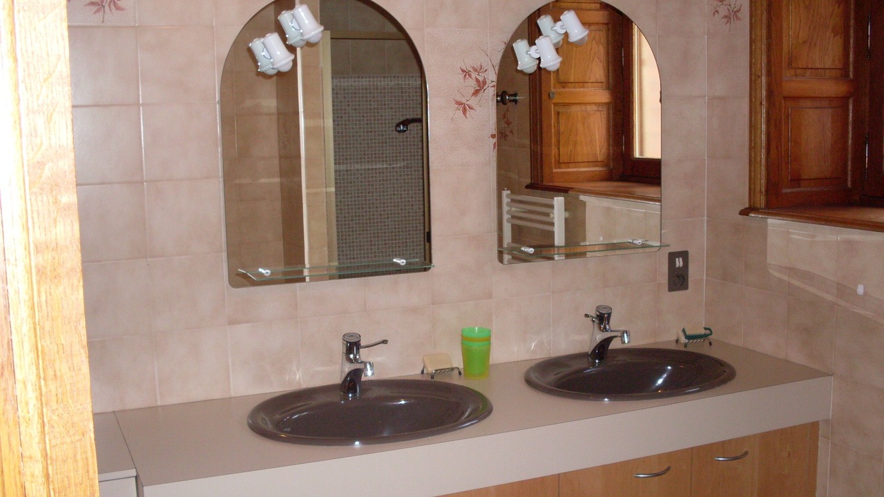 Photo of Bathroom in Perrier