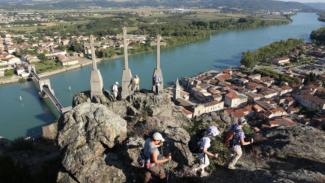 Photo of Others in Laveyron