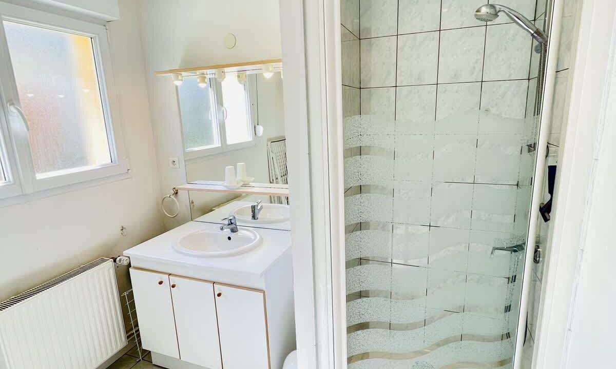 Photo of Bathroom in Forges-les-Bains