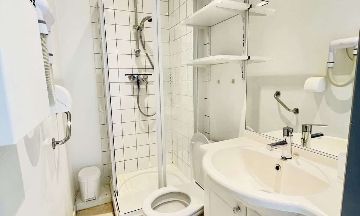 Photo of Bathroom in Forges-les-Bains