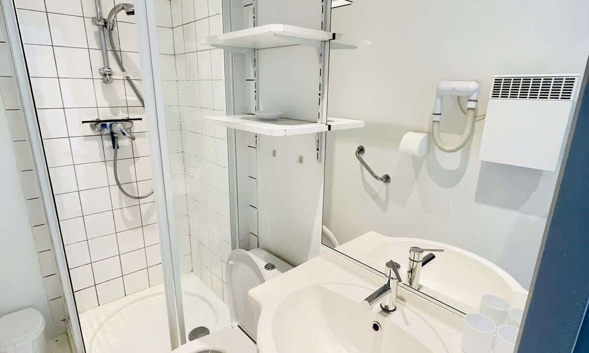 Photo of Bathroom in Forges-les-Bains