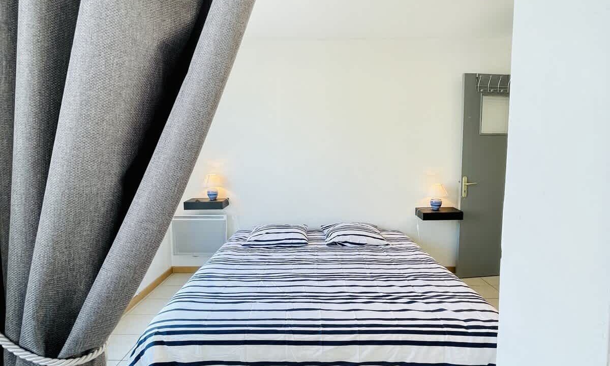 Photo of Bedroom in Forges-les-Bains
