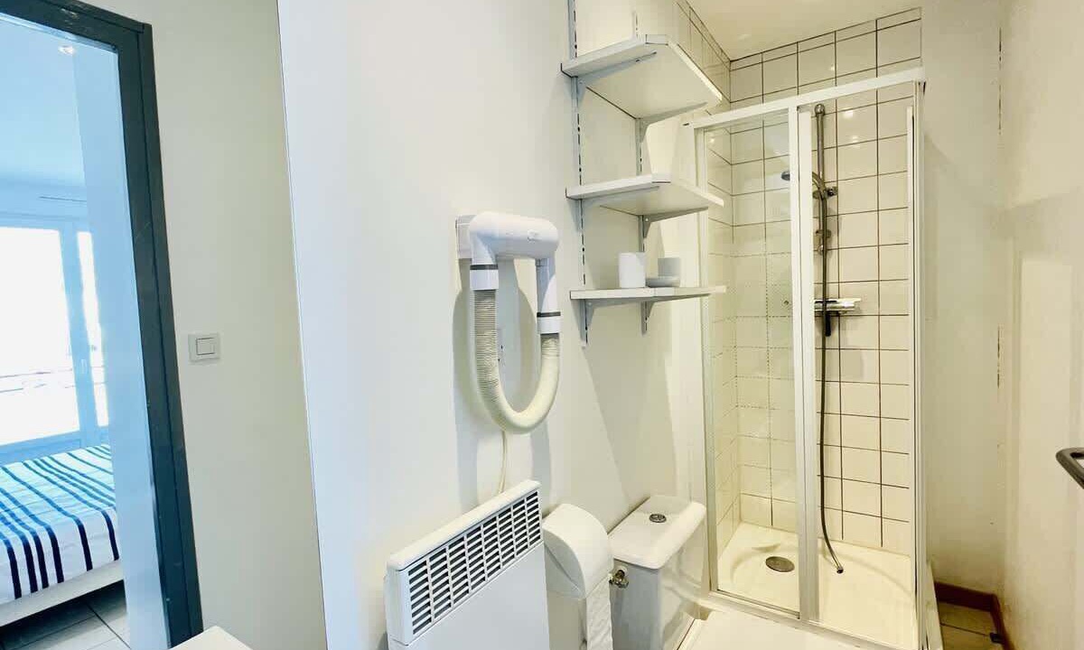Photo of Bathroom in Forges-les-Bains
