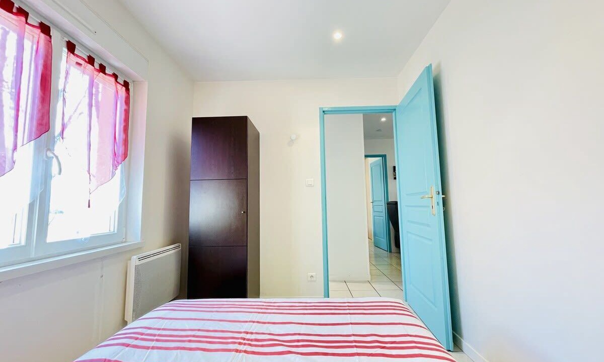 Photo of Bedroom in Forges-les-Bains