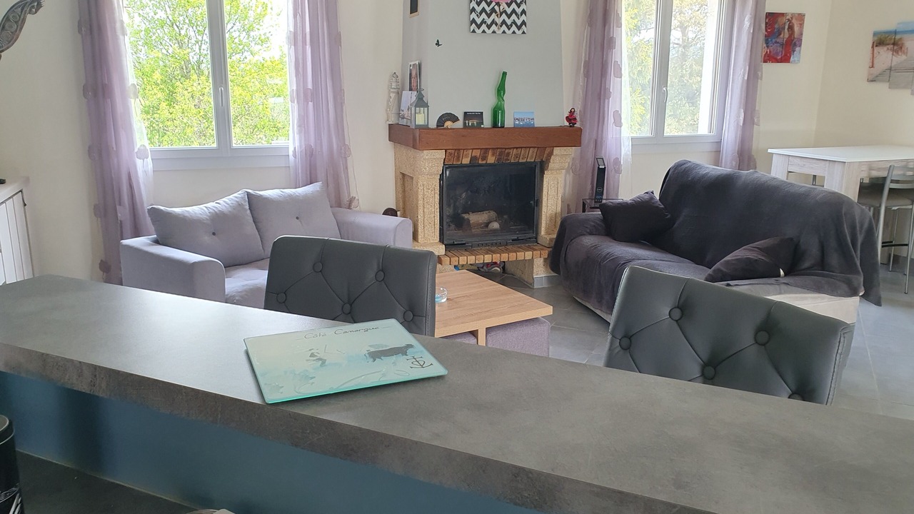 Photo of Livingroom in Poids-de-Fiole