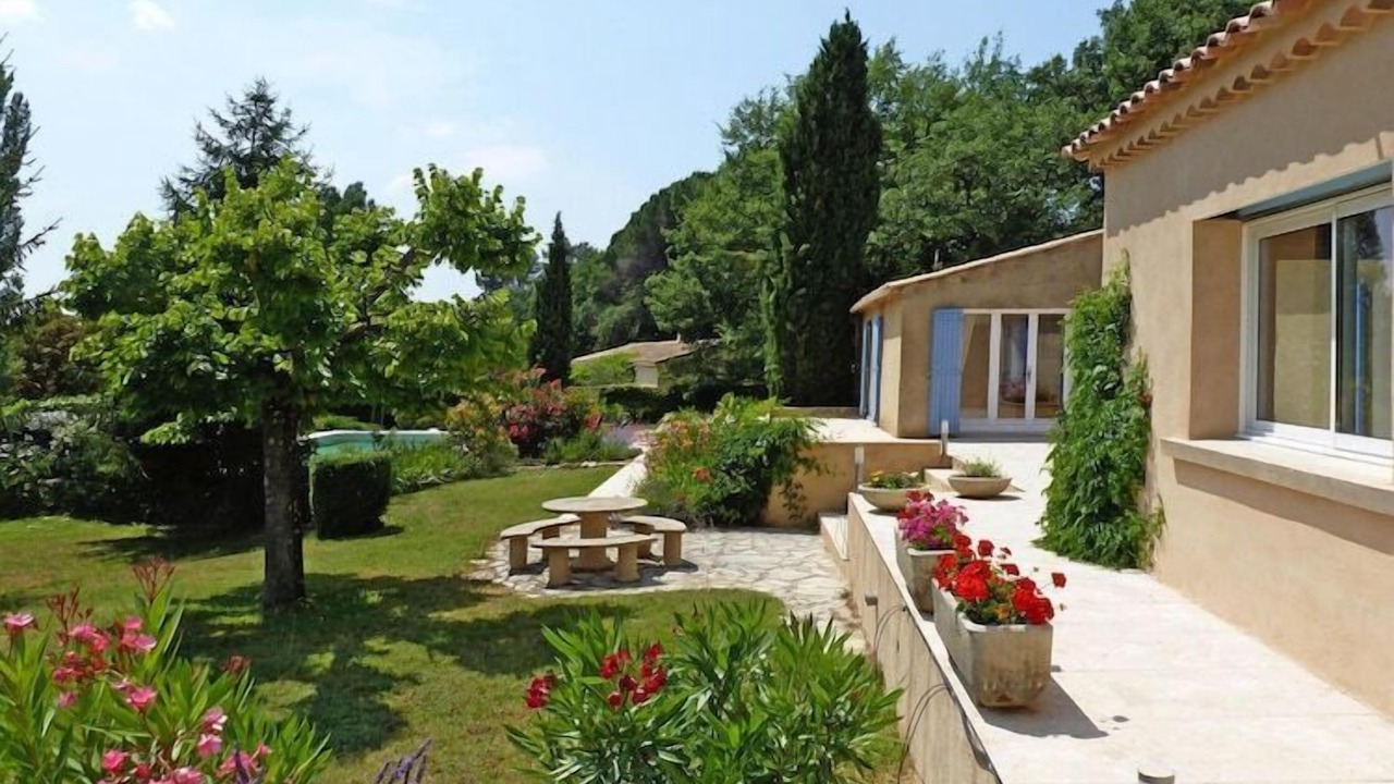 Photo of Outdoor in Puymeras