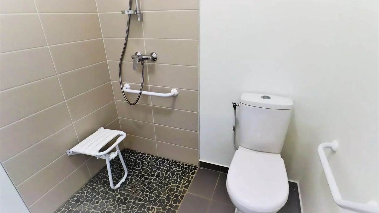 Photo of Bathroom in Beaufort