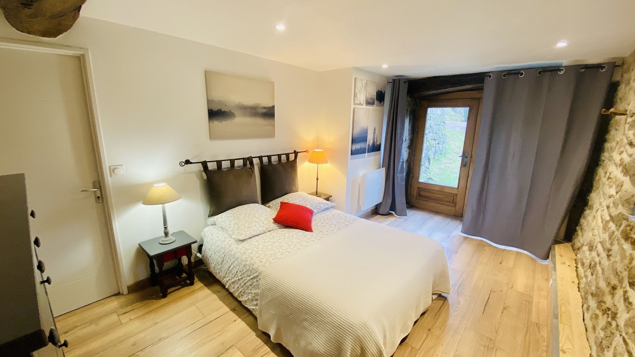 Photo of Bedroom in Nozieres